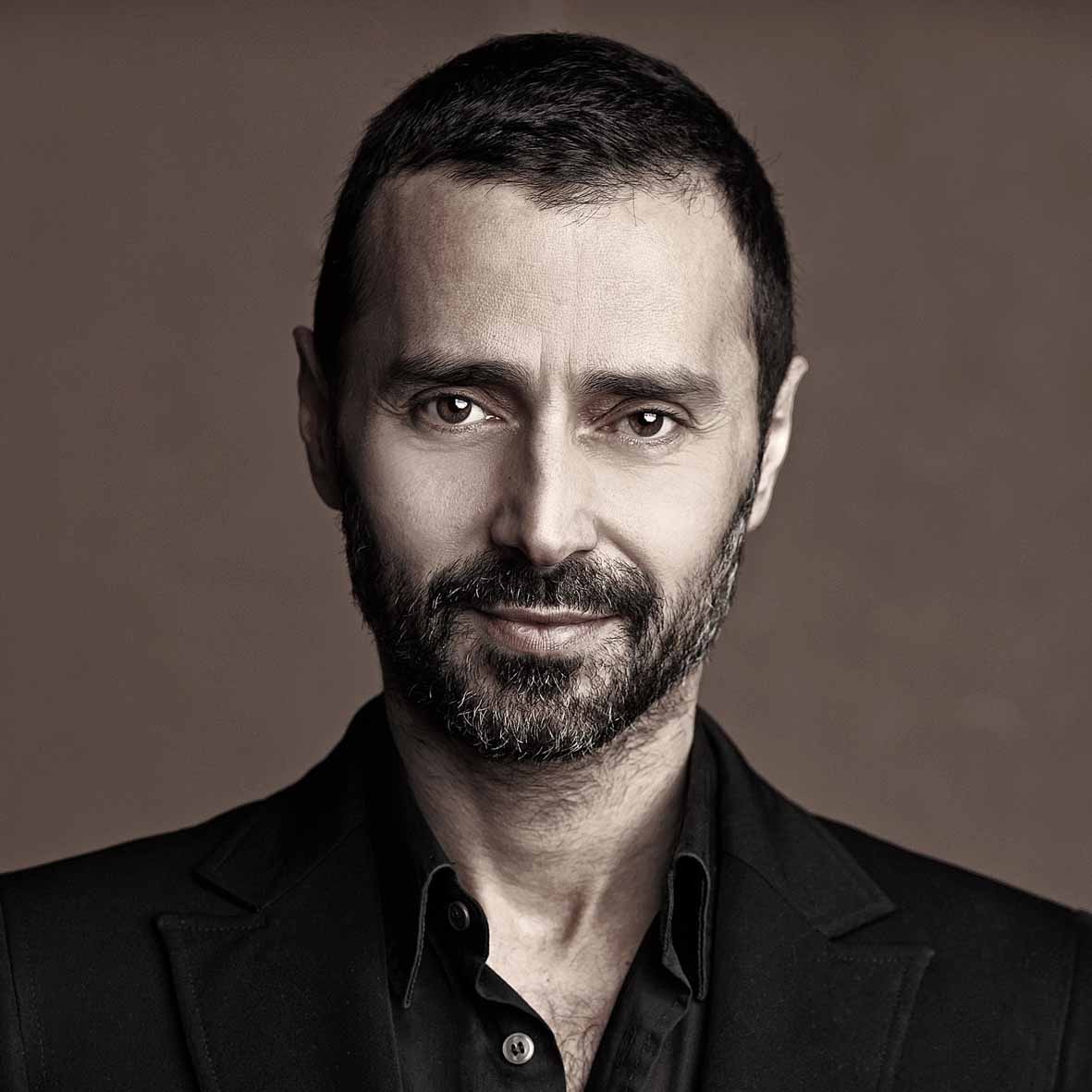 Cersaie 2017: Fabio Novembre is the lecturer at "Lezione alla rovescia" Cersaie 2017: Fabio Novembre is the lecturer at "Lezione alla rovescia"
