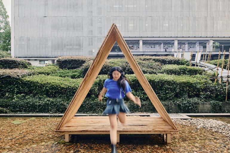 nstead of sawing unique logs into standardized boards, Maestro uses A.I. to fit them together like puzzle pieces. The project’s first prototype is on display at an exhibition in Shanghai, China.