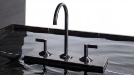 Porcelanosa: designer faucets and large formats