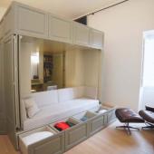 Oggi&#039;s Box Room: when a wooden box becomes a room