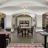 The flooring renovation of Restaurant Augusta in G&ouml;ttingen