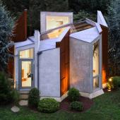 A "Butterfly Studio" in wood, steel and glass