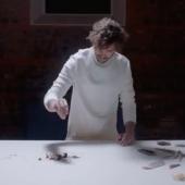 The art of Tataki on Laminam Bianco Assoluto
